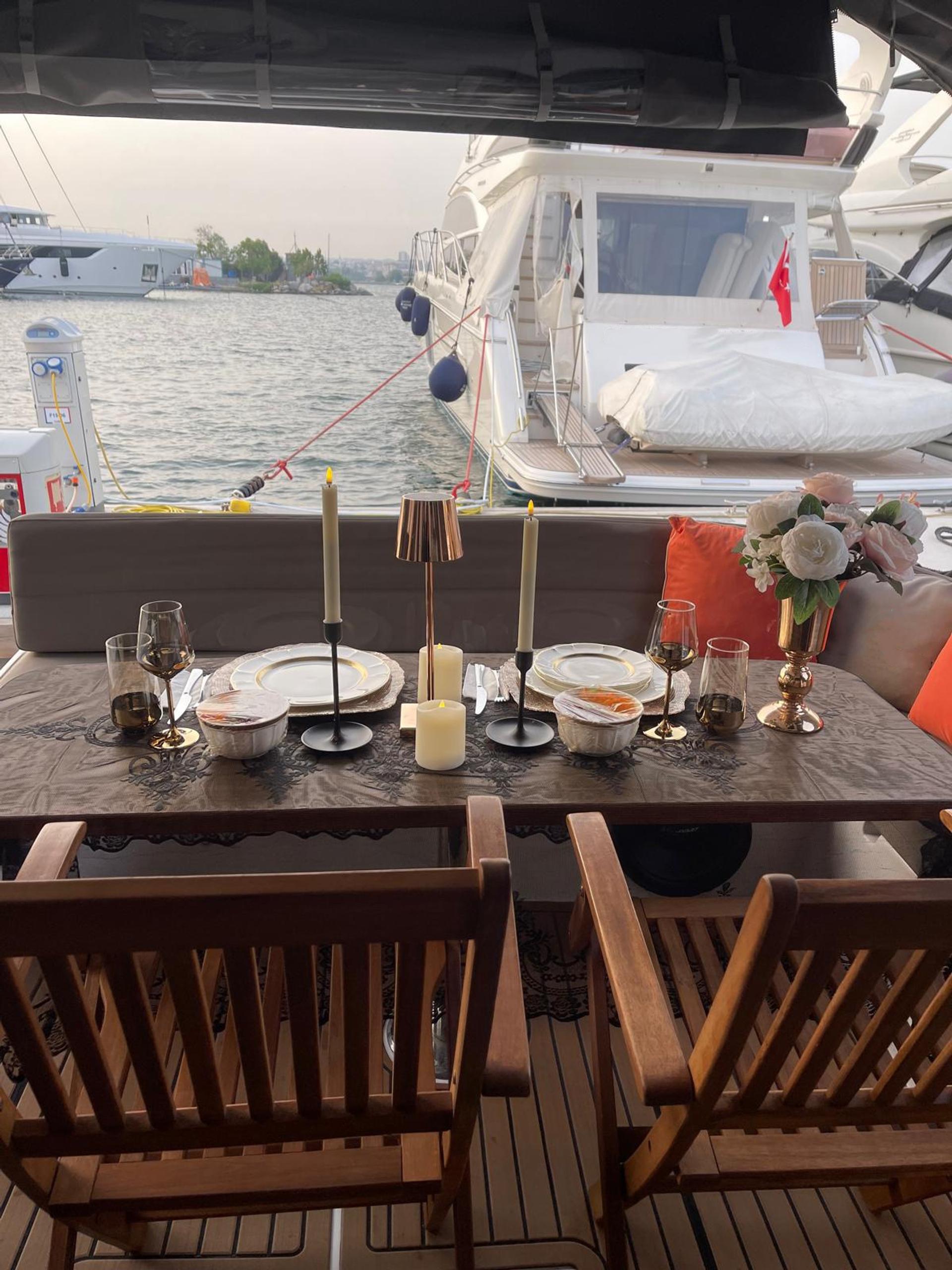 Rental Custom made 11m Motor Yacht - 380 - photo 11
