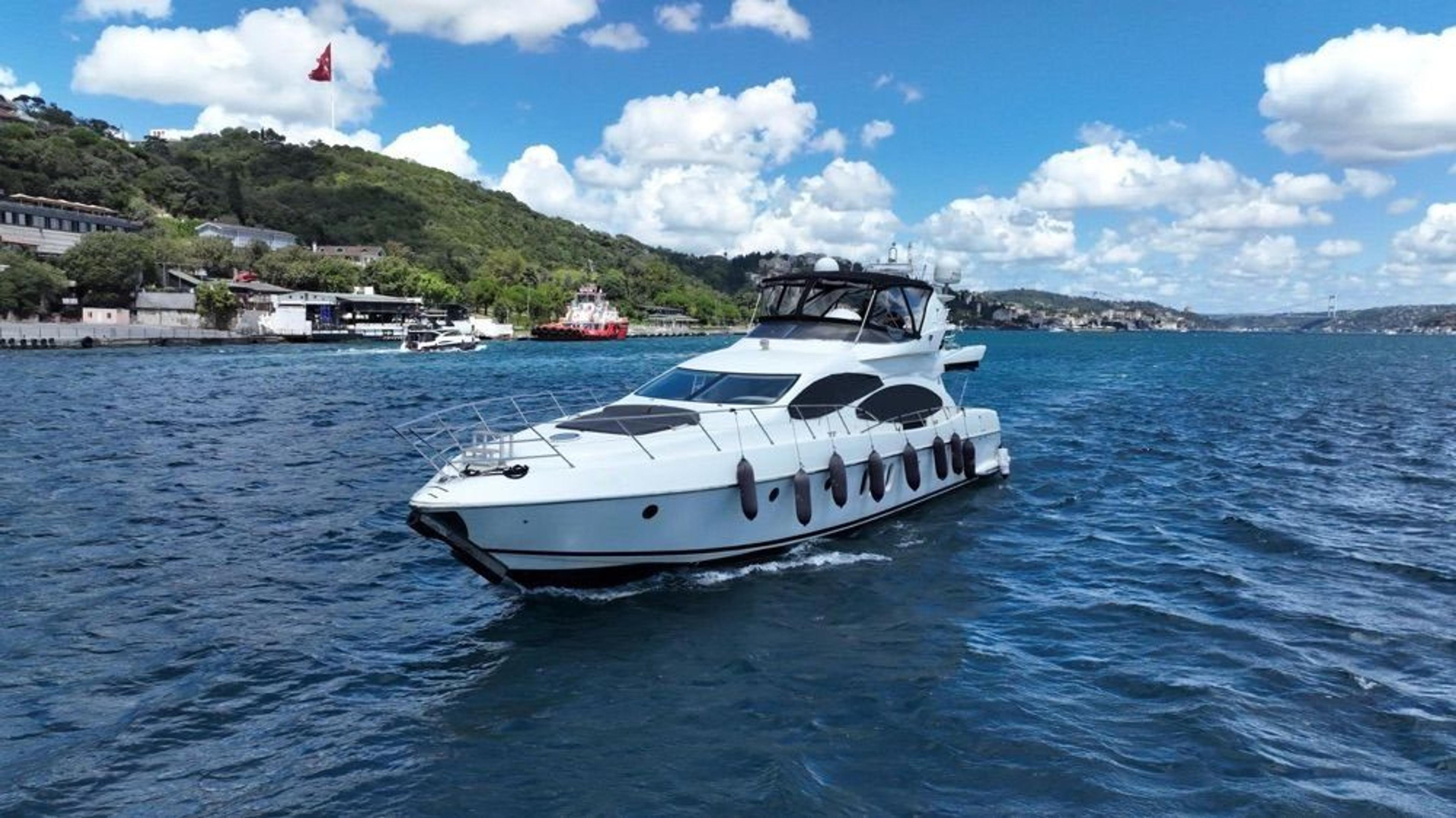 Kiralık Azimut 22m Motoryat - 347 - photo 2