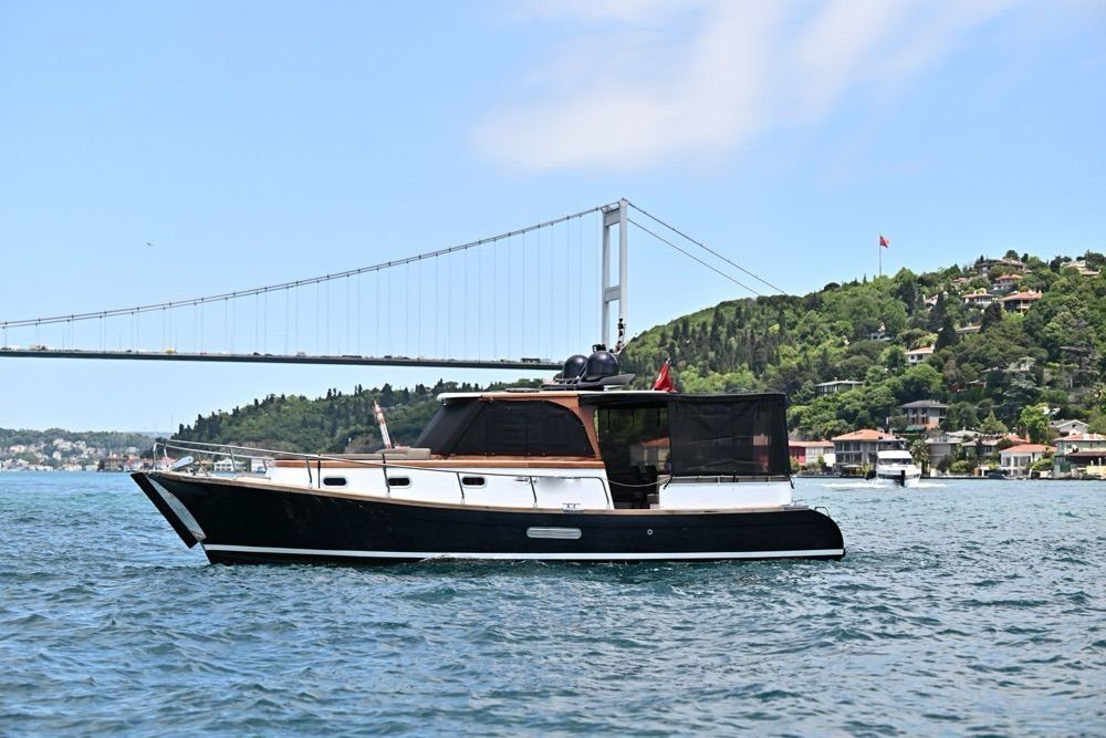 Custom made 11m Motor Yacht