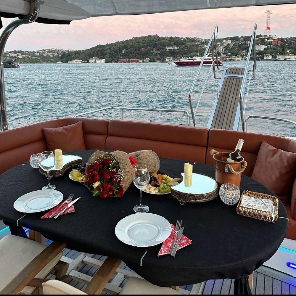 Rental Custom made 19m Motor Yacht - 453-8