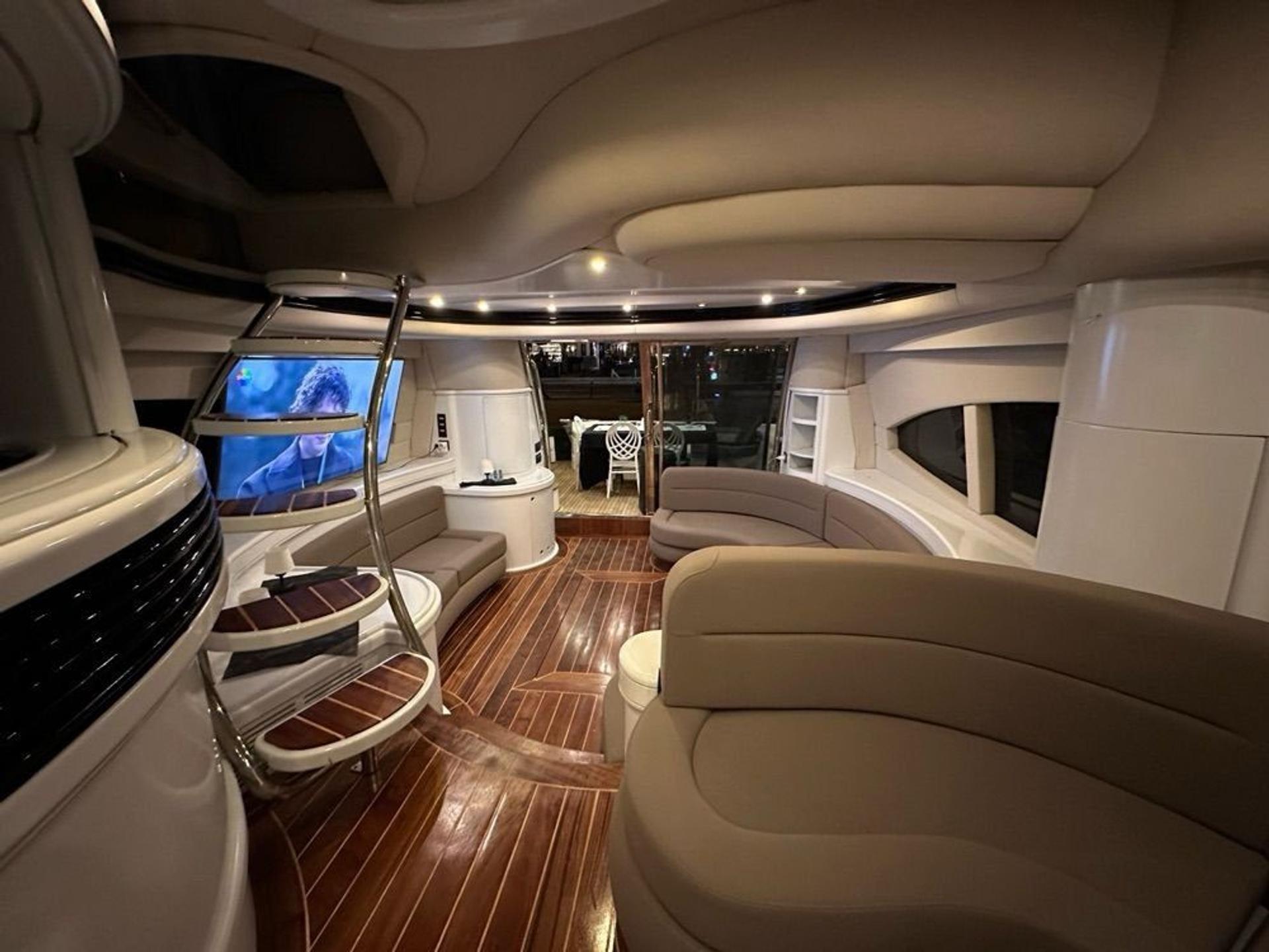 Kiralık Azimut 22m Motoryat - 347 - photo 12