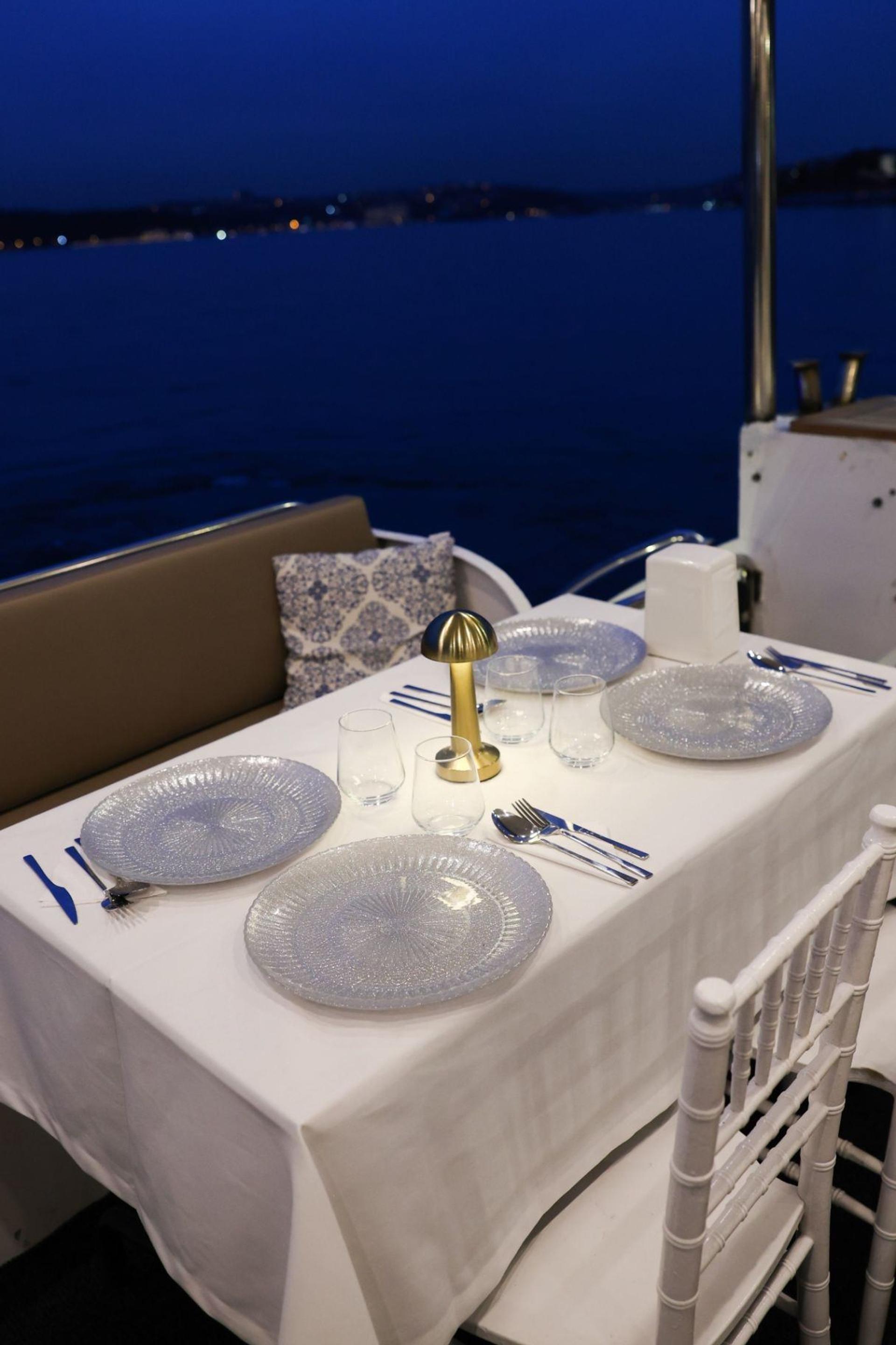 Rental Custom made 22m Motor Yacht - 1107 - photo 13