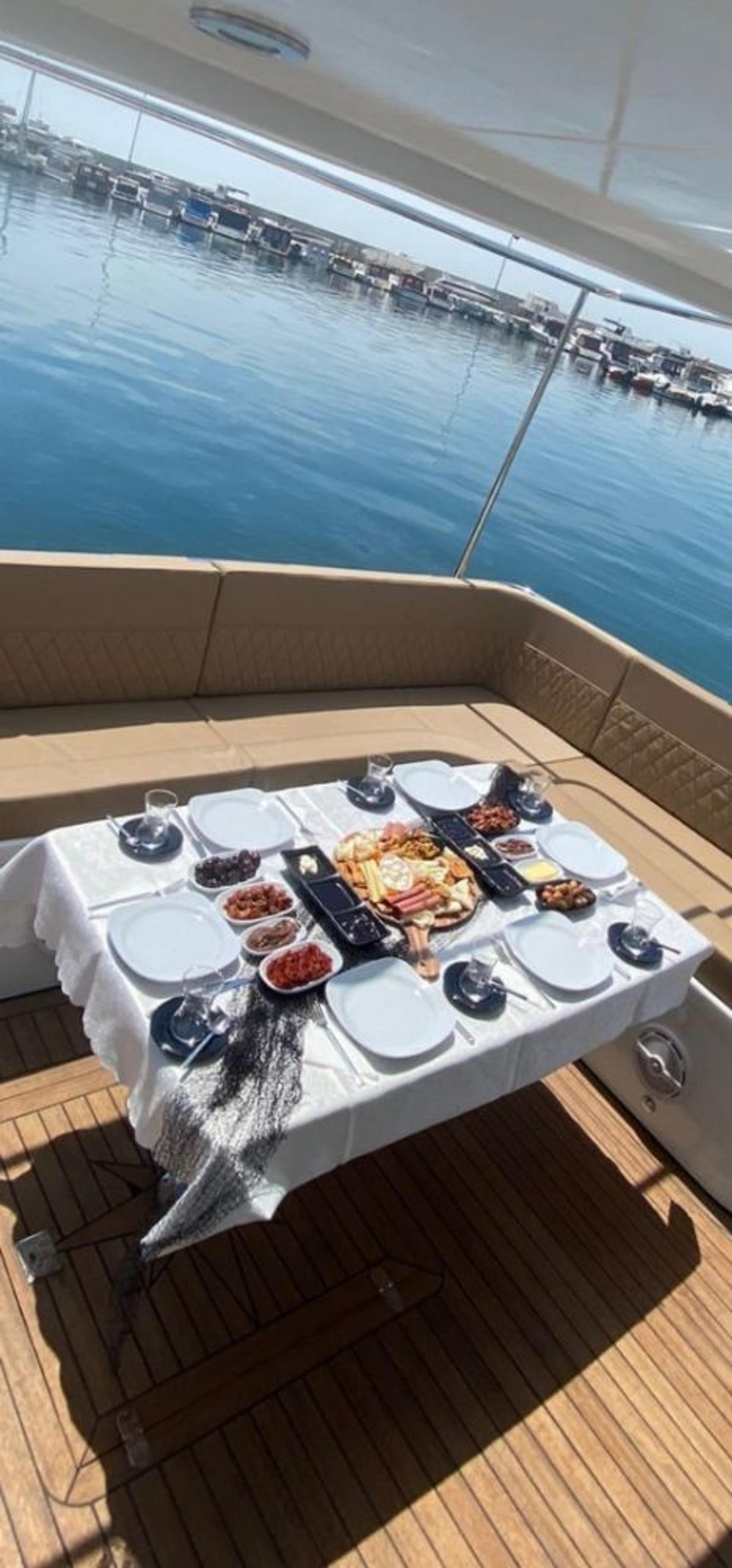 Rental Custom made 10m Motor Yacht - 357 - photo 4