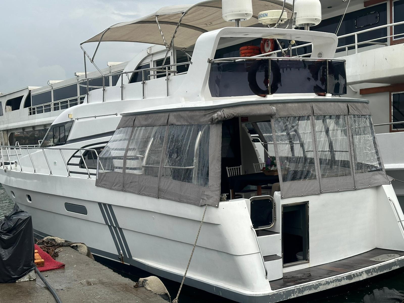 Rental Custom made 15m Motor Yacht - 77-10