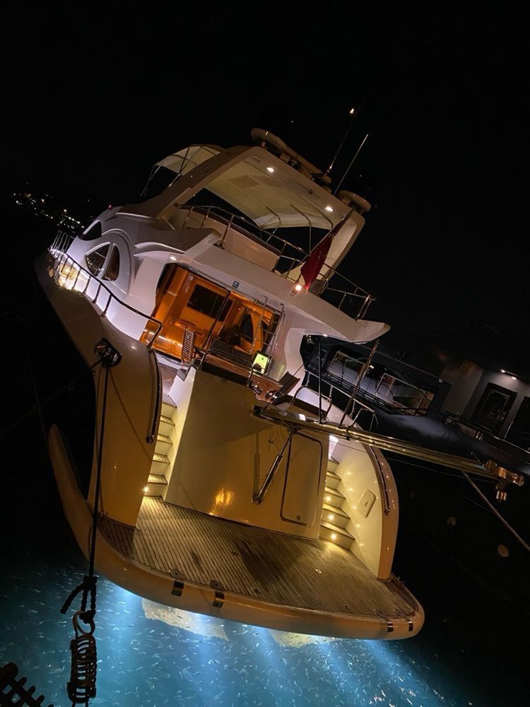 Özel yapım 21m Motoryat