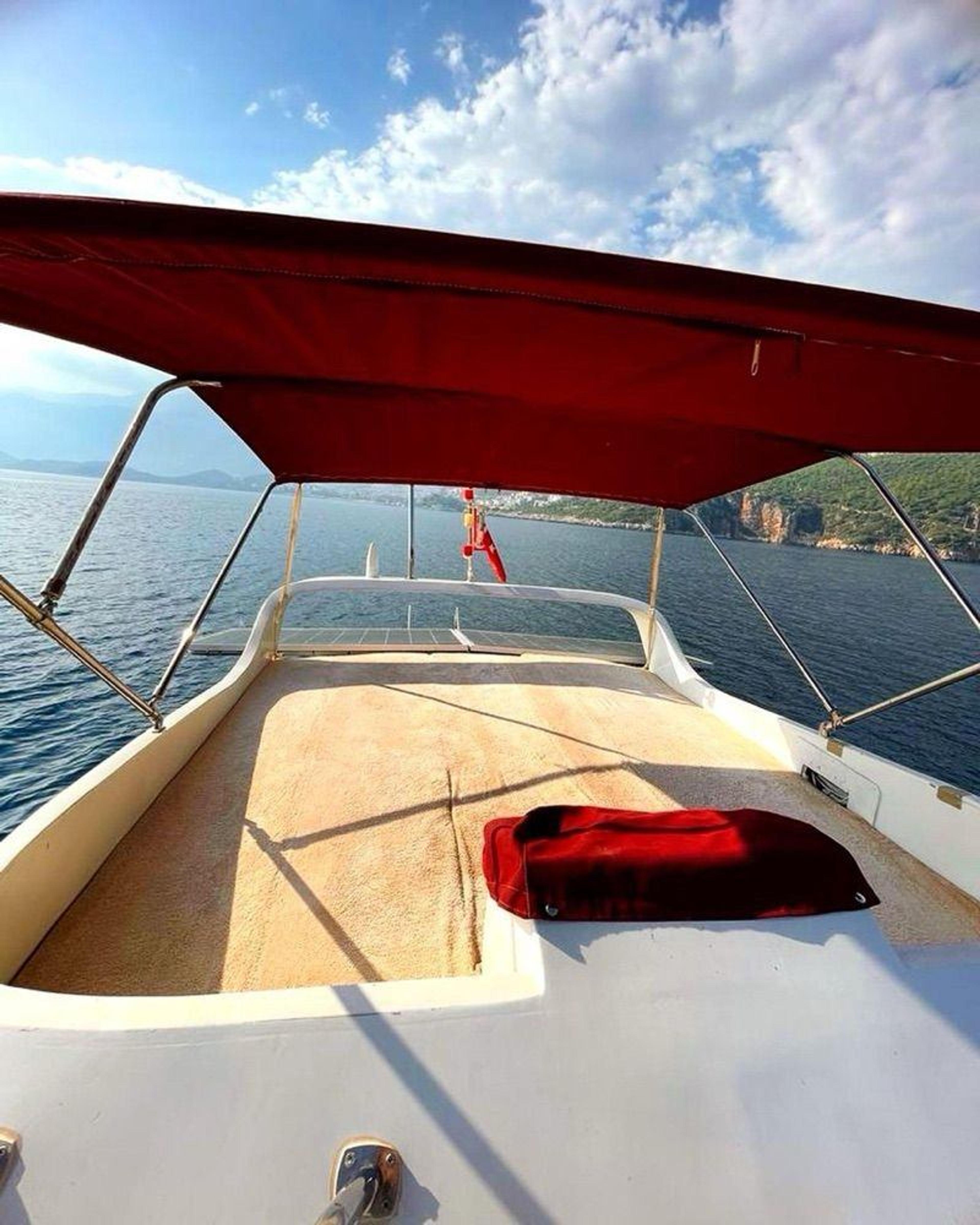 Rental Custom made 11m Motor Yacht - 670 - photo 6