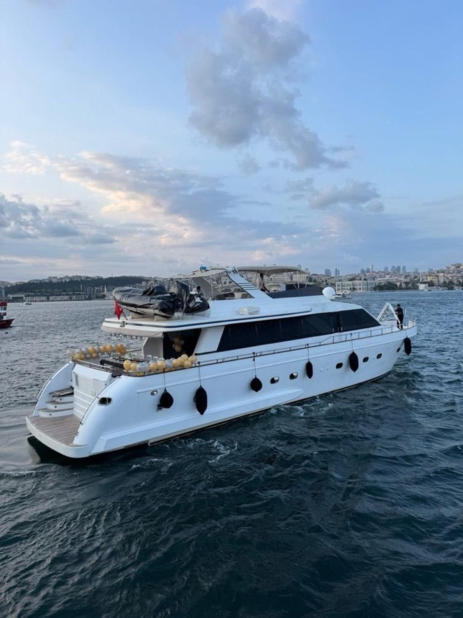 Kiralık Falcon 26m Motoryat - 925 - photo 2