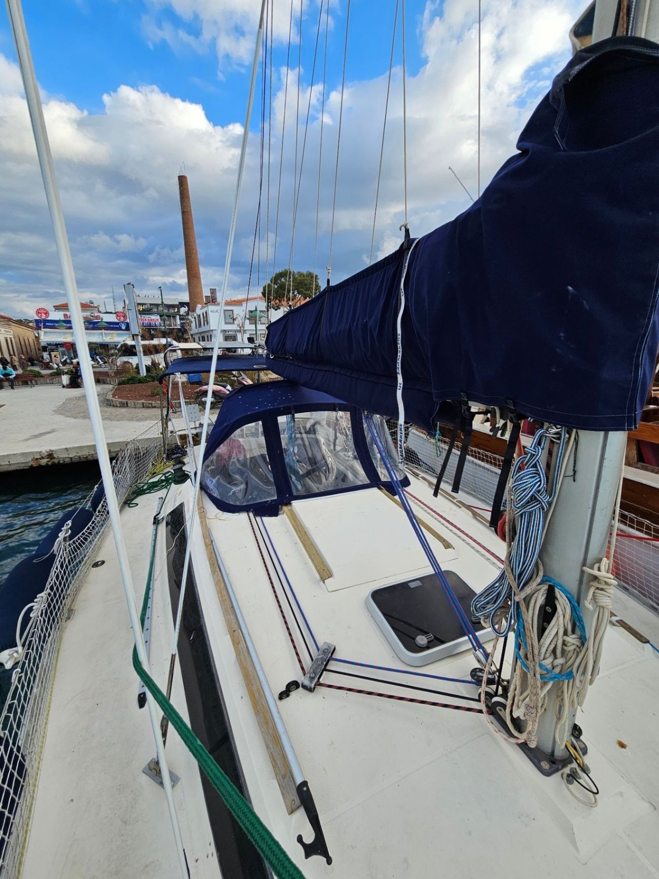 Jeanneau 11m Yelkenli