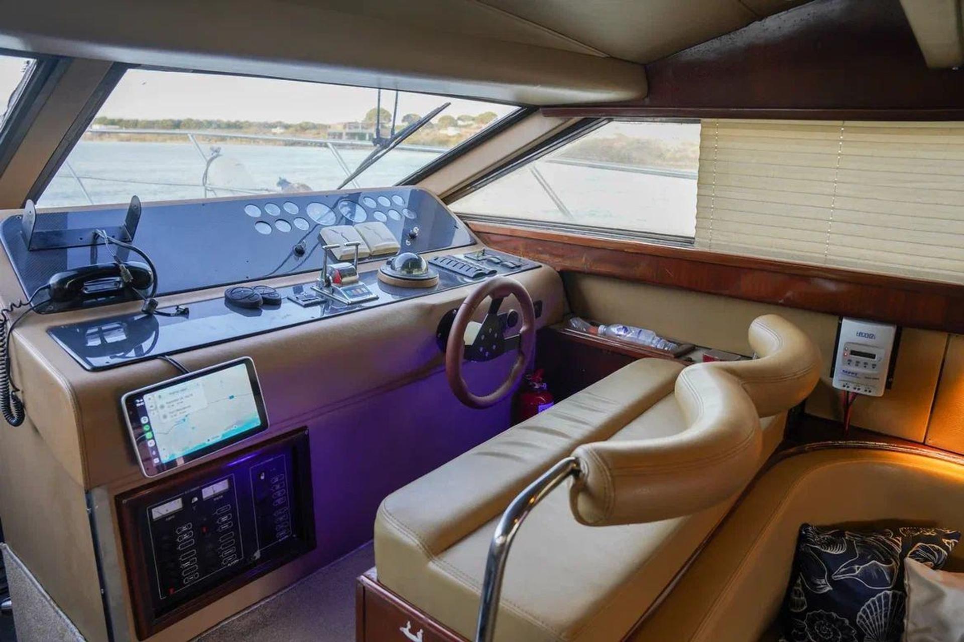 Rental Eurocraft 13m Motor Yacht - 566 - photo 20
