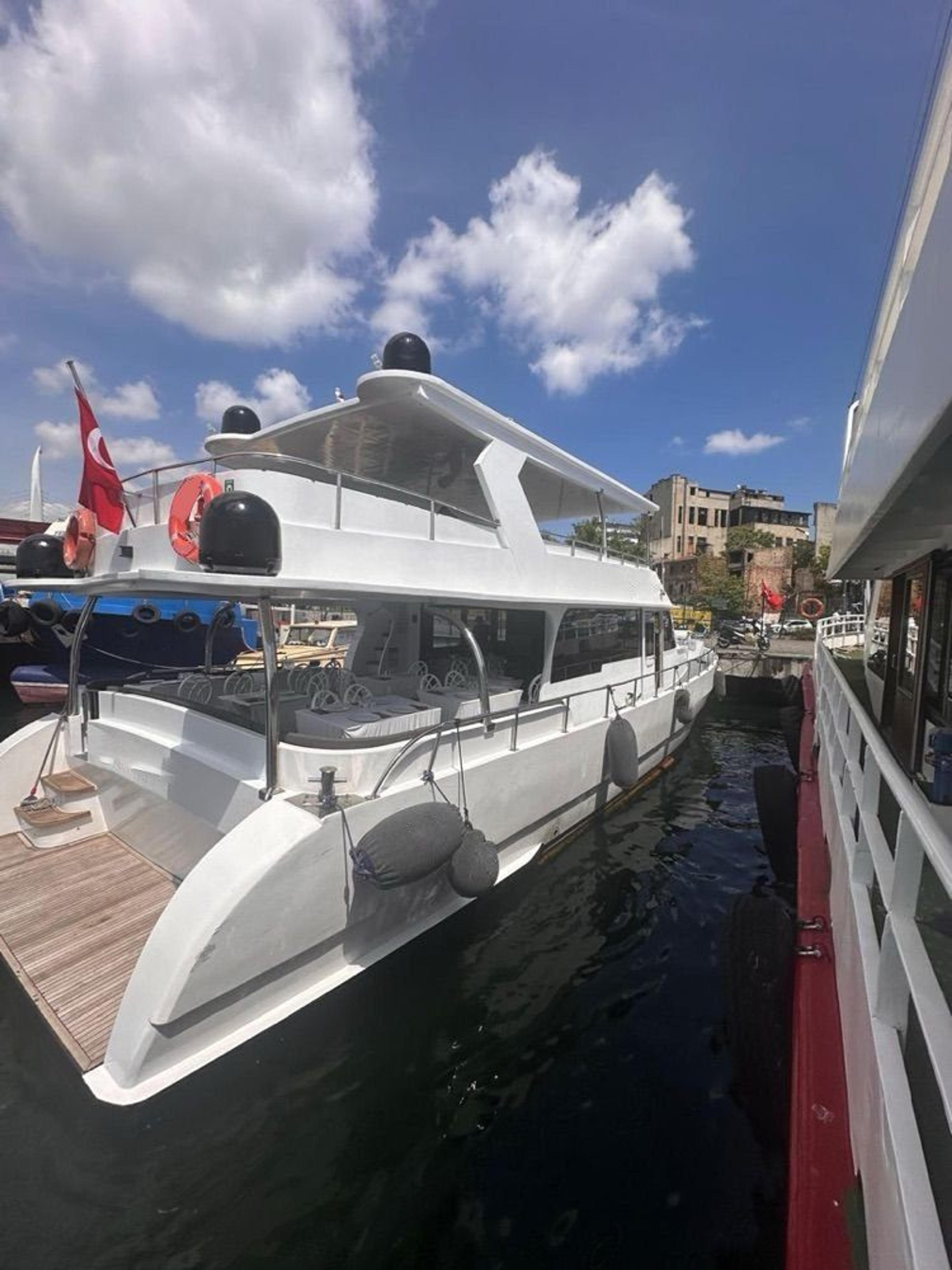 Rental Custom made 20m Motor Yacht - 862 - photo 4