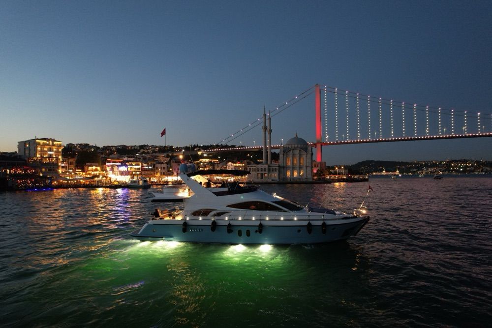 Azimut 19.5m Motor Yacht