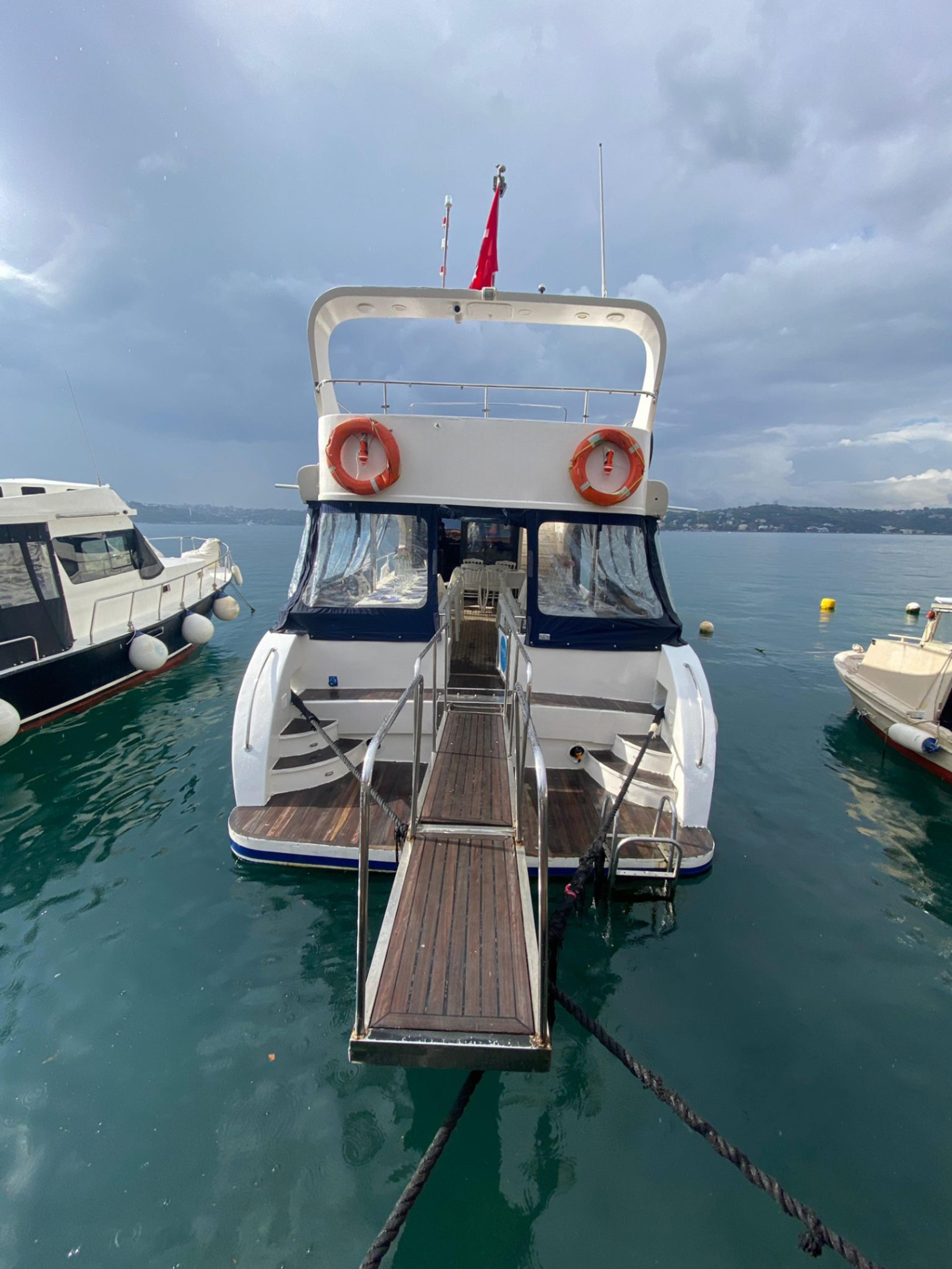 Rental Custom made 19m Motor Yacht - 129 - photo 16