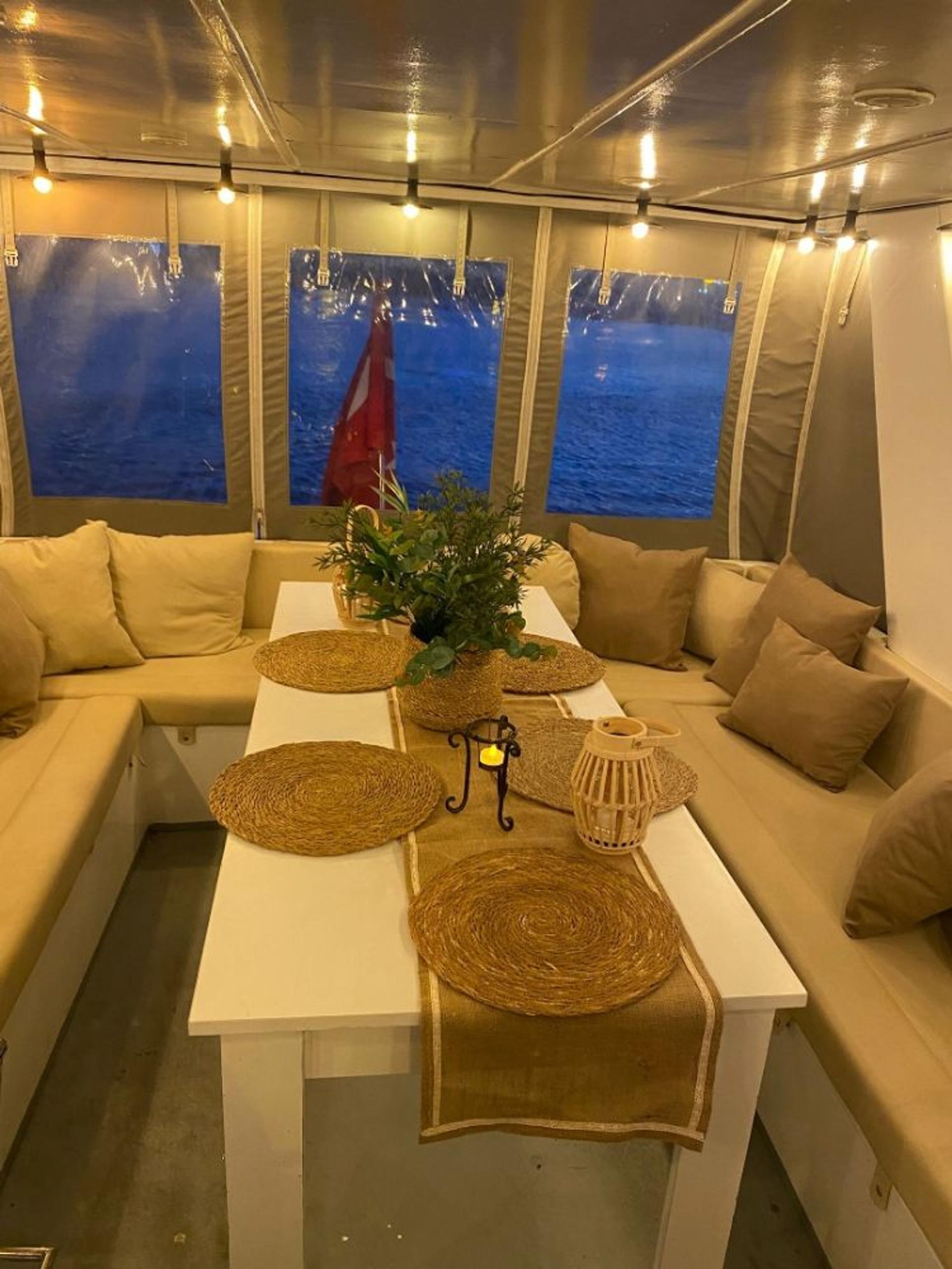 Rental Custom made 12m Motor Yacht - 881 - photo 26