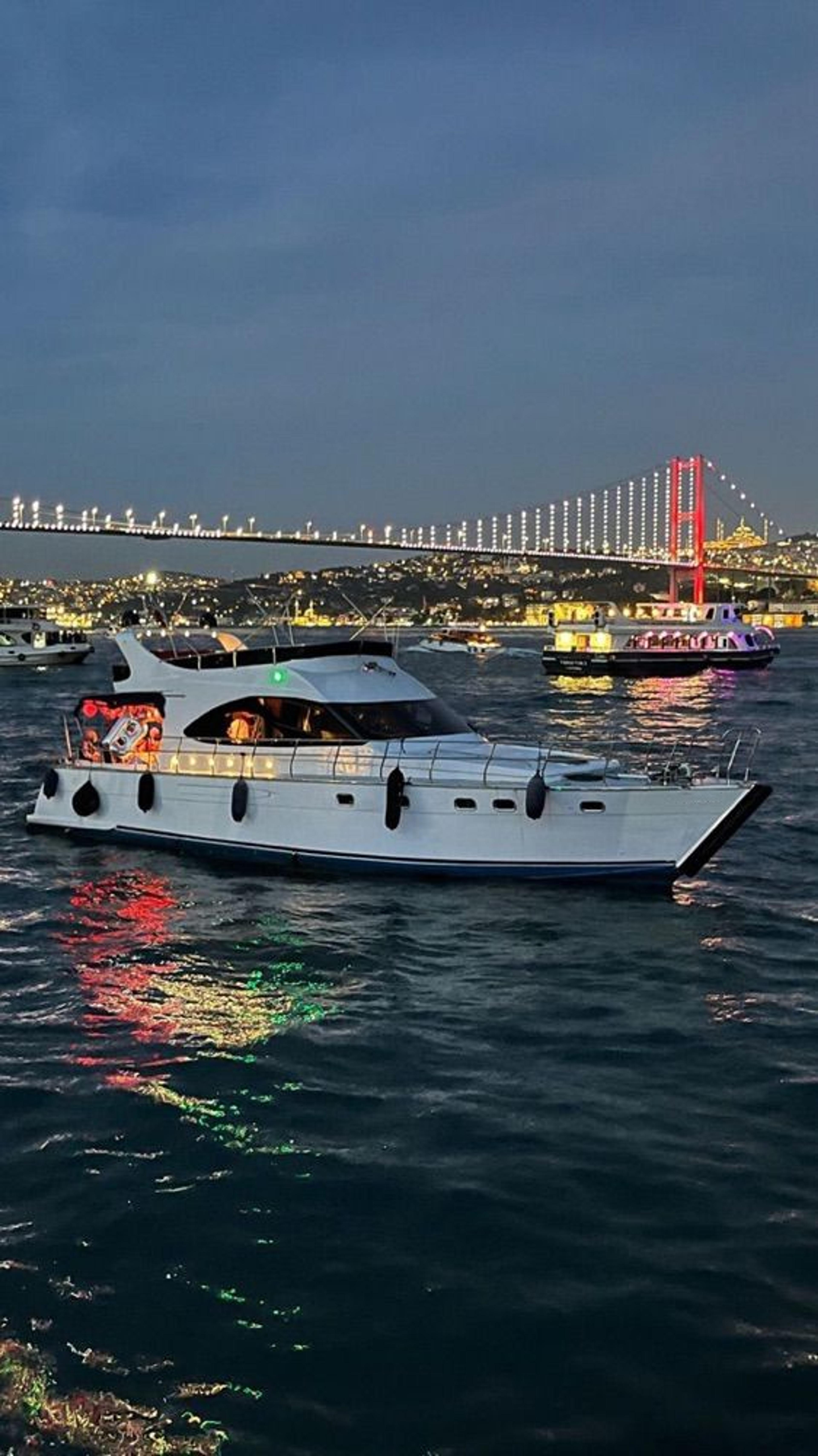 Rental Custom made 18m Motor Yacht - 310 - photo 2